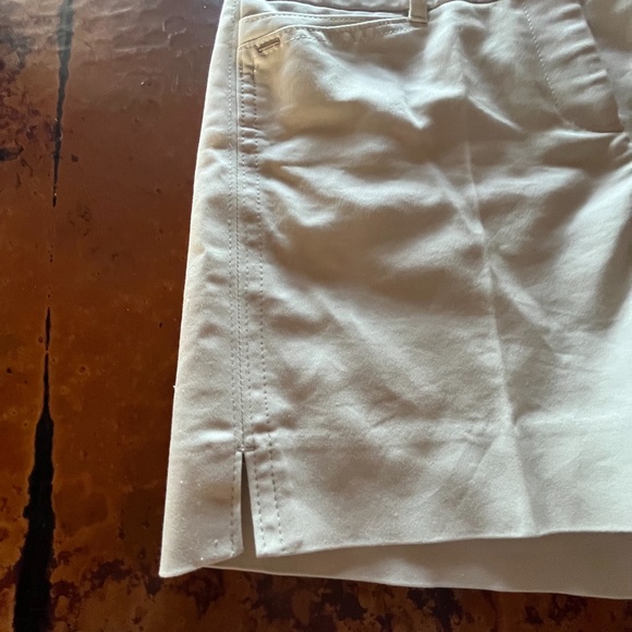 WHBM Light sand sz 2 shorts - Picture 4 of 10